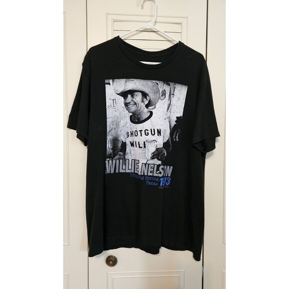 Authentic WILLIE NELSON Jim Marshall Photo Shotgun Willie T-Shirt XL - Picture 1 of 3